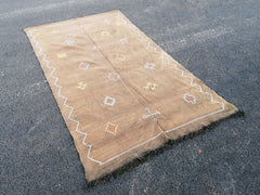 Rustic - 4.7 x 7.7 ft
