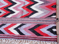 Chevron - 4 x 5.7 ft
